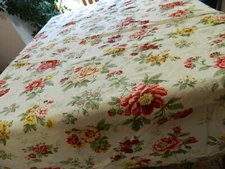 L-24 COLORFUL AMERICAN LIVING FLORAL TABLECLOTH 100% COTTON 60 x 76