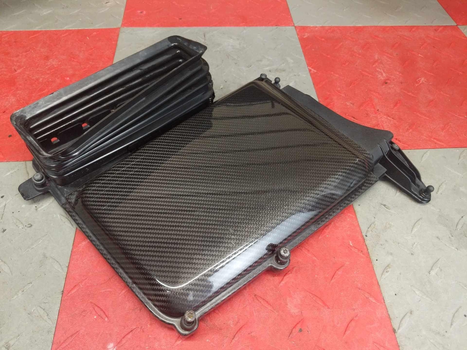 2017-2021 Audi R8 OEM Right Air Cleaner Box w/ MAF Carbon Fiber P/ 4S0133811E