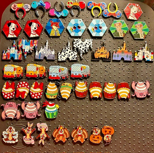 Disneyland Hidden Mickey Pins - Wave A – 2026