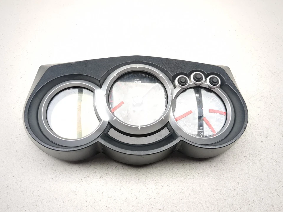 06 Triumph Sprint ST 1050 规格转速表转速表显示 — 第 3/4 张图片