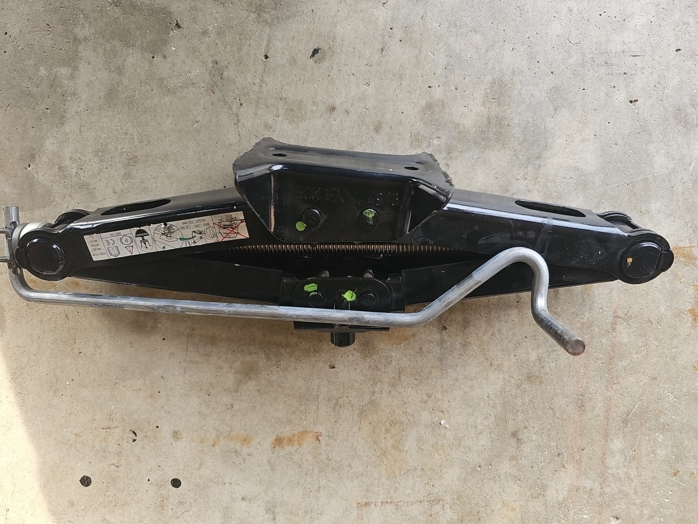 2014-2020 MASERATI QUATTROPORTE EMERGENCY SPARE WHEEL TIRE LIFT JACK OEM