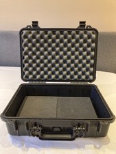 Peli style Hard plastic flight case (similar to Peli case 1500) with foam lining