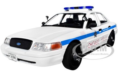 2008 FORD CROWN VICTORIA POLICE INTECEPTOR ''CHICAGO PD'' 1/24 BY GREENLIGHT 85533