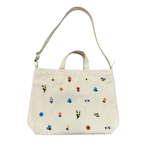 BAGGU Horizontal Duck Bag in Embroidered Ditsy Floral