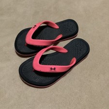 Under Armour Kids Flip Flops Sz 11- Black and Coral