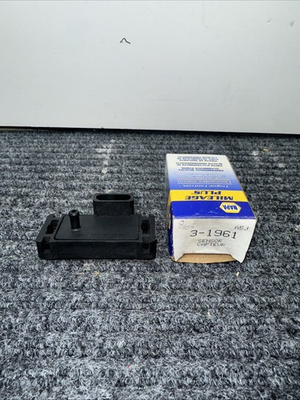 #ad NAPA Pressure Map Sensor Capteur 3 1961 745321303064 $39.99