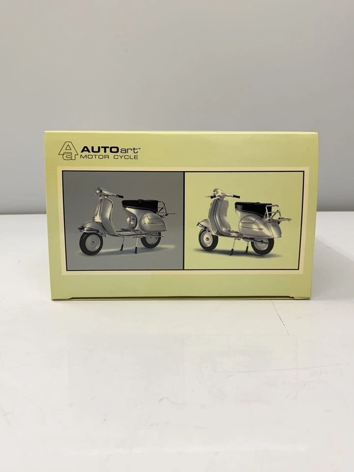 Autoart 1/12 Vespa GS150 1957 - Image 2 of 4