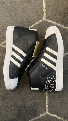 adidas gazelle silver green womens adidas Yeezy Knit RNR 'Fade Onyx'  Reborn