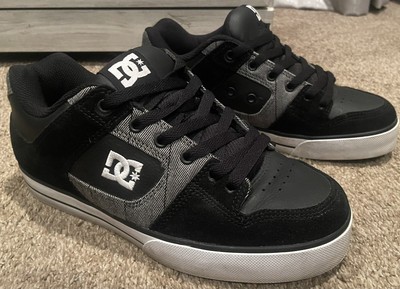 dc skateboarding shoes