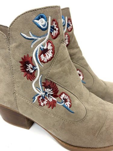 Carlos Santana Ankle Boots Women 8.5 Embroidered Floral Beige Multi Boho Western - Picture 2 of 13