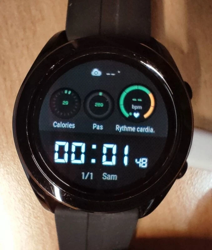 Huawei	Watch GT Noir (42 mm)  État correct- smartwatch - Photo 2/4