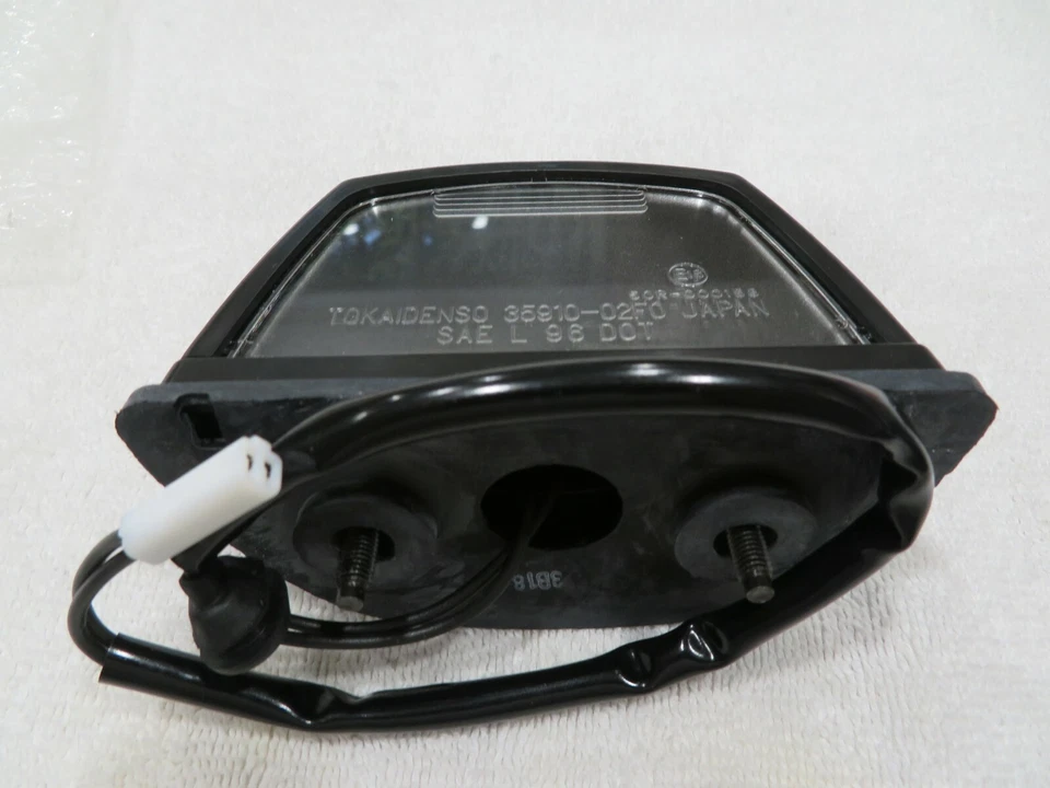 Nuevo lámpara de matrícula Suzuki TL1000S TL1000R SV650/S 1997-2003 35910-02F00 Foto 4 de 4