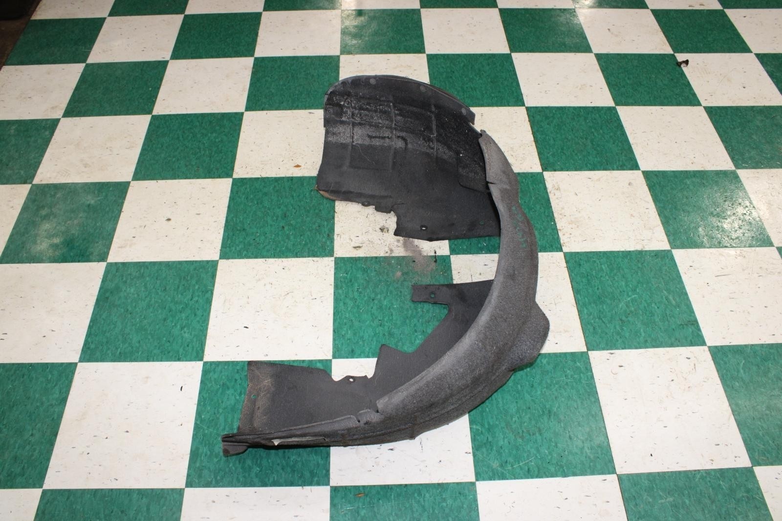 14-21 Ghibli Black Rear Passenger RR Inner Fender Liner Splash Guard Unit OEM OE