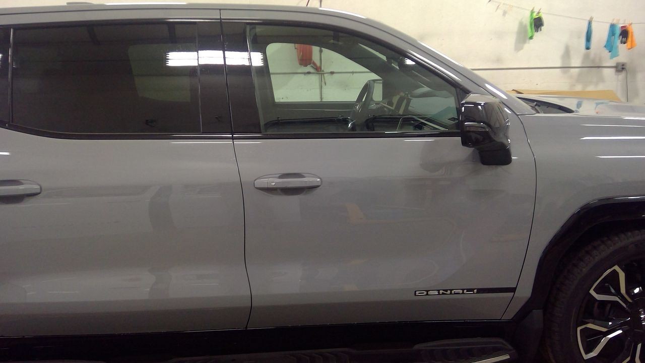 GMC Sierra Denali EV 2024 Front Door 3084363