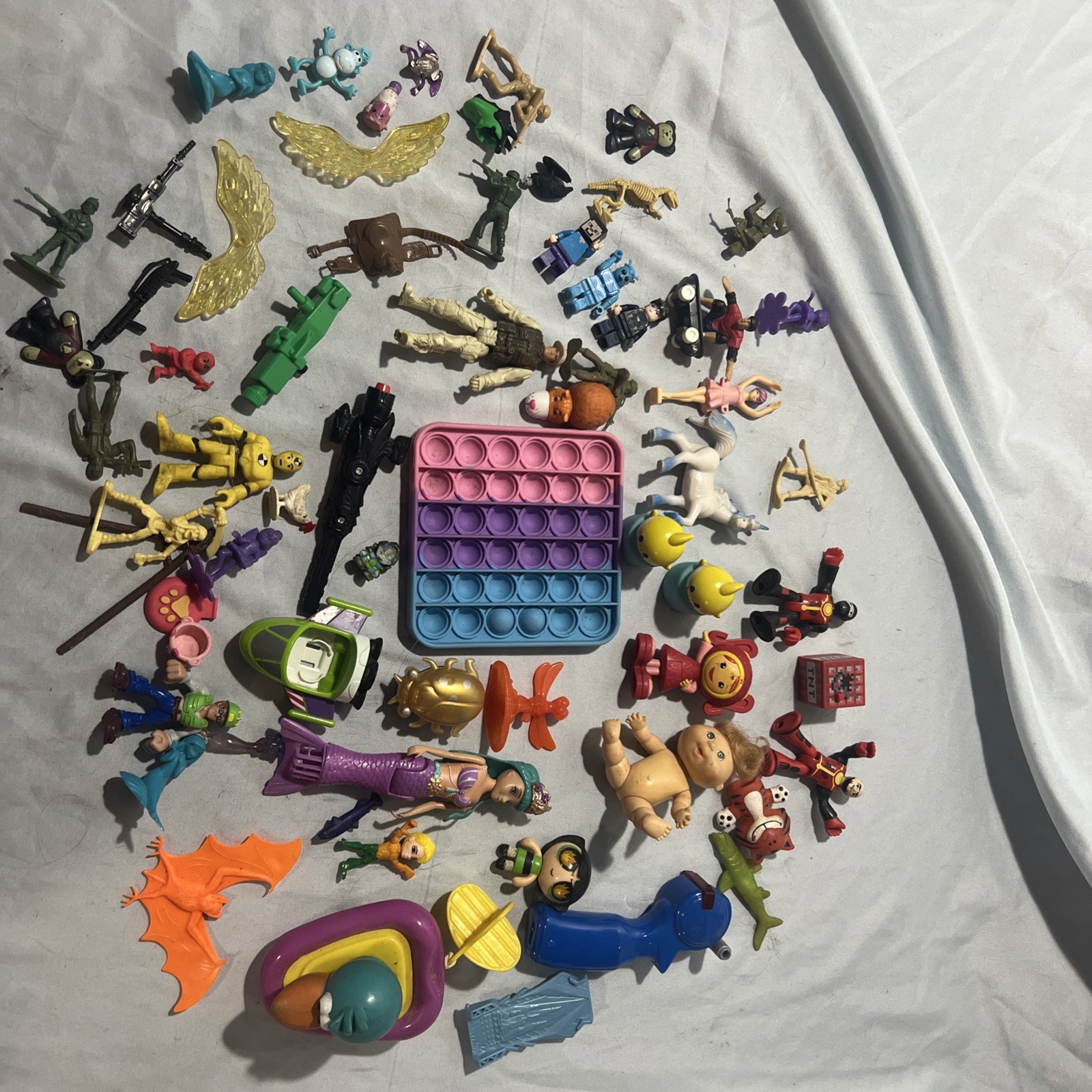 Mixed Toys/figurines (lot Of 20+)