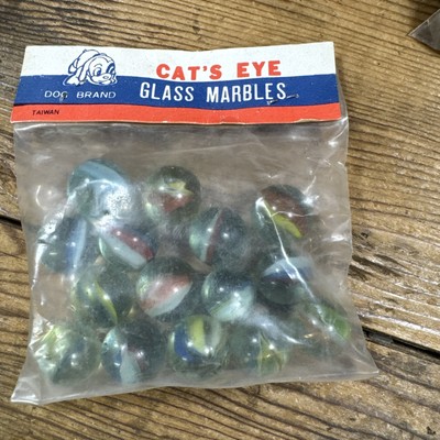 VINTAGE DOG BRAND CATS EYE 15 CT. GLASS MARBLES NOVELTY TOY KNICK KNACK TAIWAN