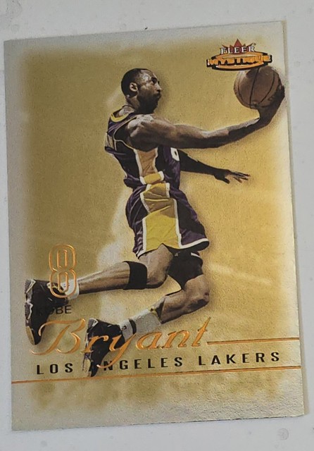 2003-04 Fleer Skybox Mystique Kobe Bryant #22 Gold Foil Very