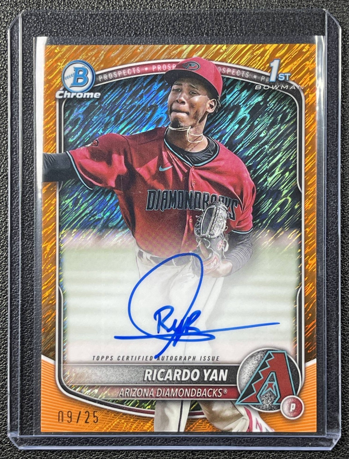 RICARDO YAN 2025 BOWMAN CHROME AUTO ORANGE SHIMMER REFRACTOR 1ST PROSPECT 9/25
