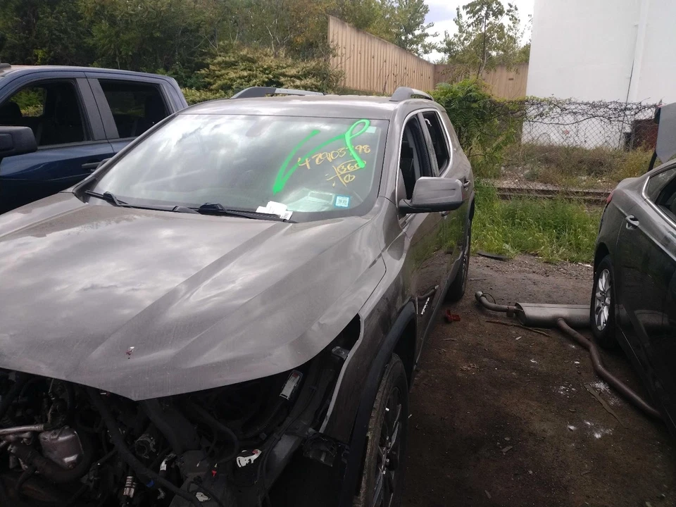 GMC Acadia 2019 conjunto de parachoques gris OEM usado 76000 millas NJ25-21081-514921 Foto 3 de 4