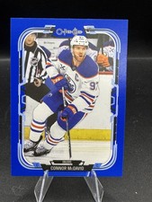 2025-26 O-Pee-Chee #262 Connor McDavid Blue Border Parallel - Edmonton Oilers
