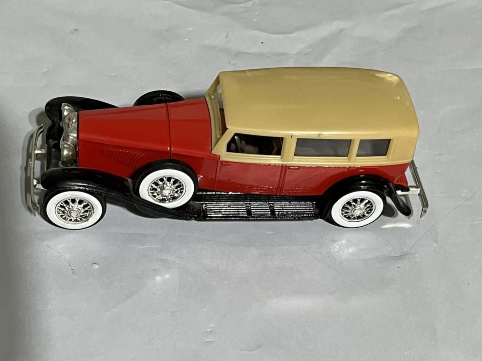 1:43 SCALE Duesenberg J Age d’or Town Car Model SOLIDO - Image 2 of 3