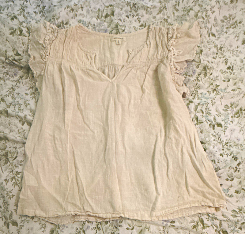 Max Studio Women’s Ivory Linen Solid V-Neck Lace Cap Sleeve Peasant Blouse, M