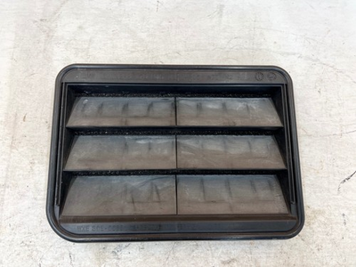 #ad 19 24 BMW 330i G20 REAR RIGHT PASS SIDE TRUNK QUARTER AIR PRESSURE VENT OEM $21.00