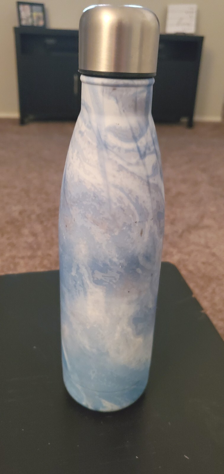 Blue Tie Dye Marble 17 oz Water Bottle. Vacuum sealed. 