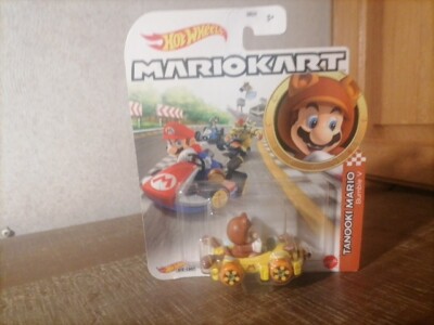 Hot Wheels Mario Kart Tanooki Mario Bumble V Toy Car