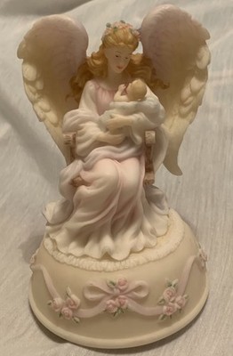 Seraphim Classics Hannah ''Always Near'' Music Box Plays  Brahms Lullaby'' 1999