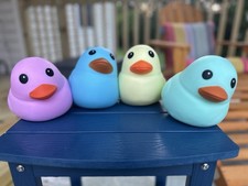 Sunny Days JUMBO Squeezy Duck Laffy Quacks Novelty Fidget Viral Sqiushy Toy New