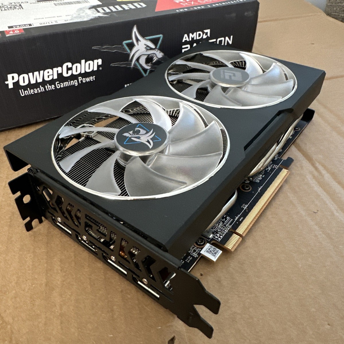 PowerColor Hellhound AMD Radeon RX 6600 XT 8GB GDDR6