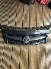 Vauxhall Astra j limited edition Facelift Grey Bumper Grill 13368851 z190