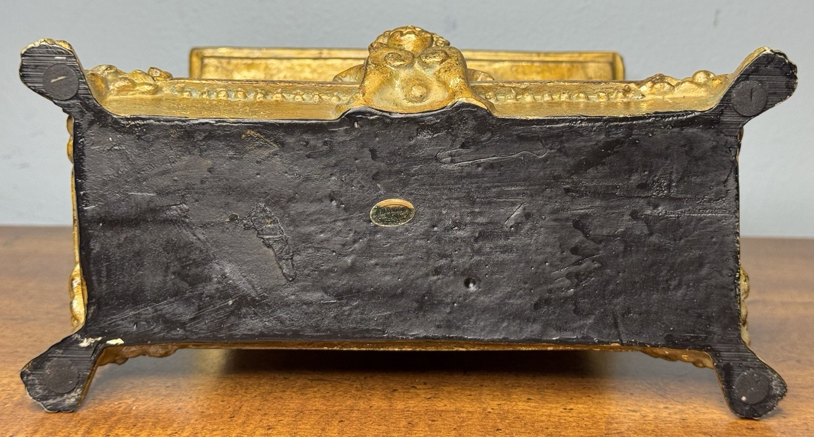 Vintage Mantle Shelf Quartz Clock Baroque Style Gold Painted Working