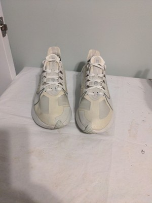 Size 9.5 - Nike Zoom Gravity Running Men s Shoes White / Silver Great Condition 