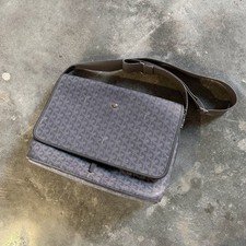 Goyard Capetien MM Messenger Bag