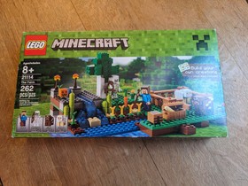 LEGO MINECRAFT 21114 The Farm New in Box