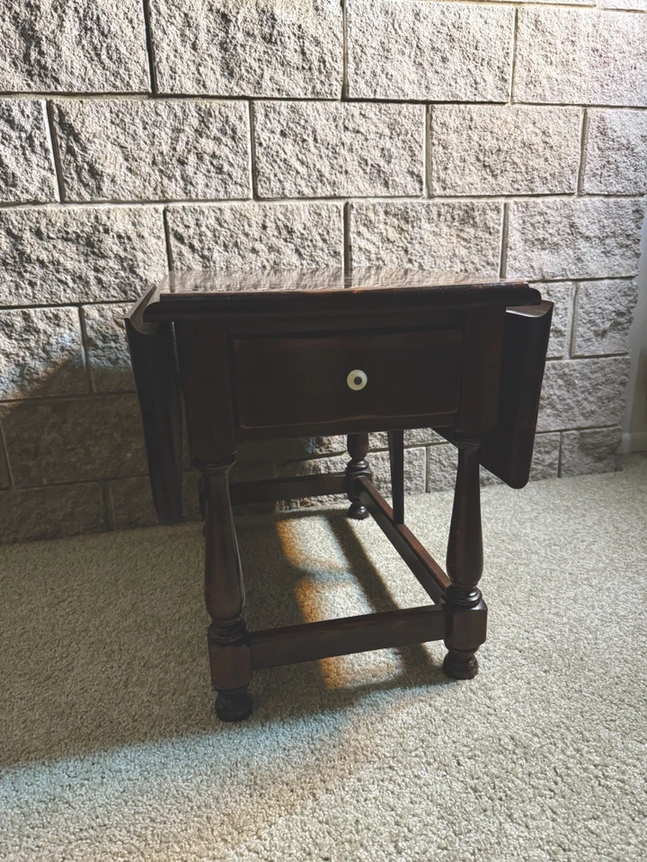 "Mesa auxiliar Ethan Allen de pino envejecido antigua taberna rústica americana hoja caída 37x27""" Foto 2 de 4