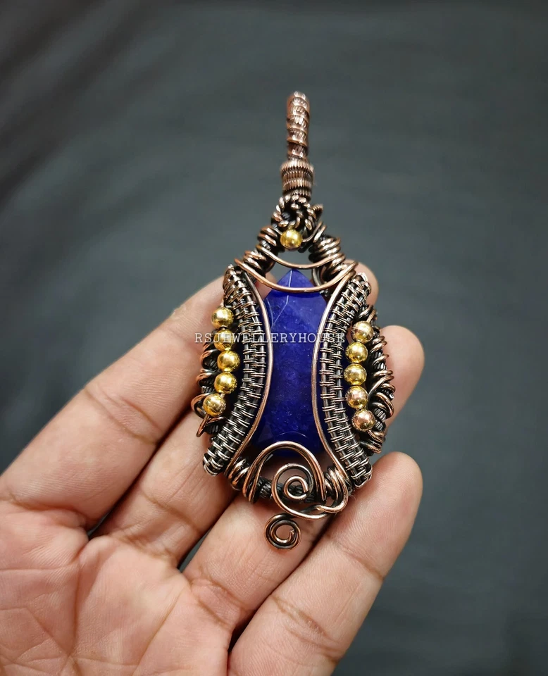 Colgante de zafiro azul envuelto en alambre de cobre joyería piedras preciosas regalo hecho a mano Foto 4 de 4
