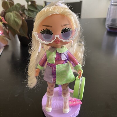 LOL OMG Surprise! TWEENS GOLDIE TWIST Doll with clothes and shoes