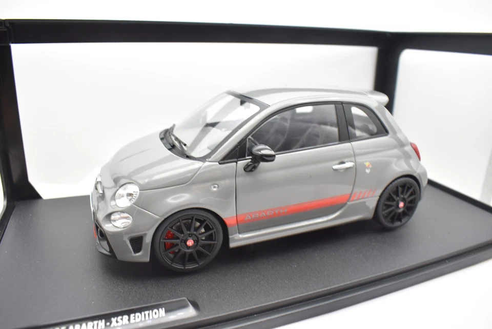 Modellino auto scala 1:18 Fiat 500 695 Abarth XSR diecast modellismo statico car - Immagine 3 di 4