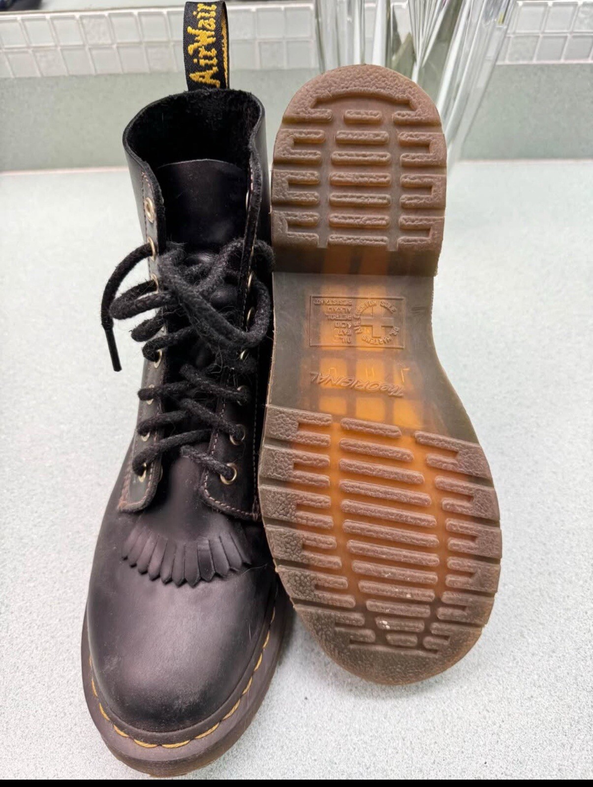 Dr. Martins - image 2