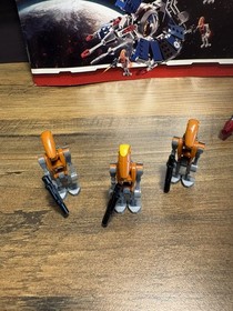 LEGO Star Wars The Clone Wars Droid Tri-Fighter 8086 (268 pcs) Instr No Box