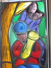 ANCIEN VITRAIL  A SUSPENDRE/VITRAUX/LES MUSICIENS/SIGNE LEA/XXéme/24x54 cm/1,7kg