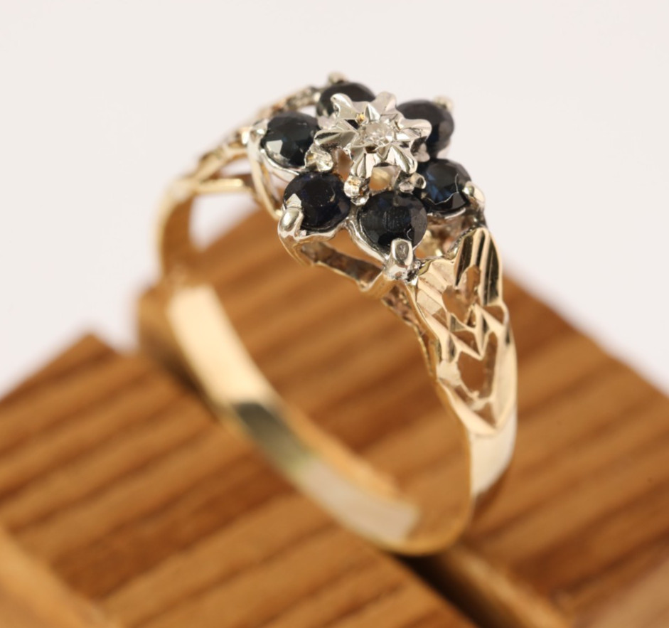 Sapphire & Diamond Cluster Ring