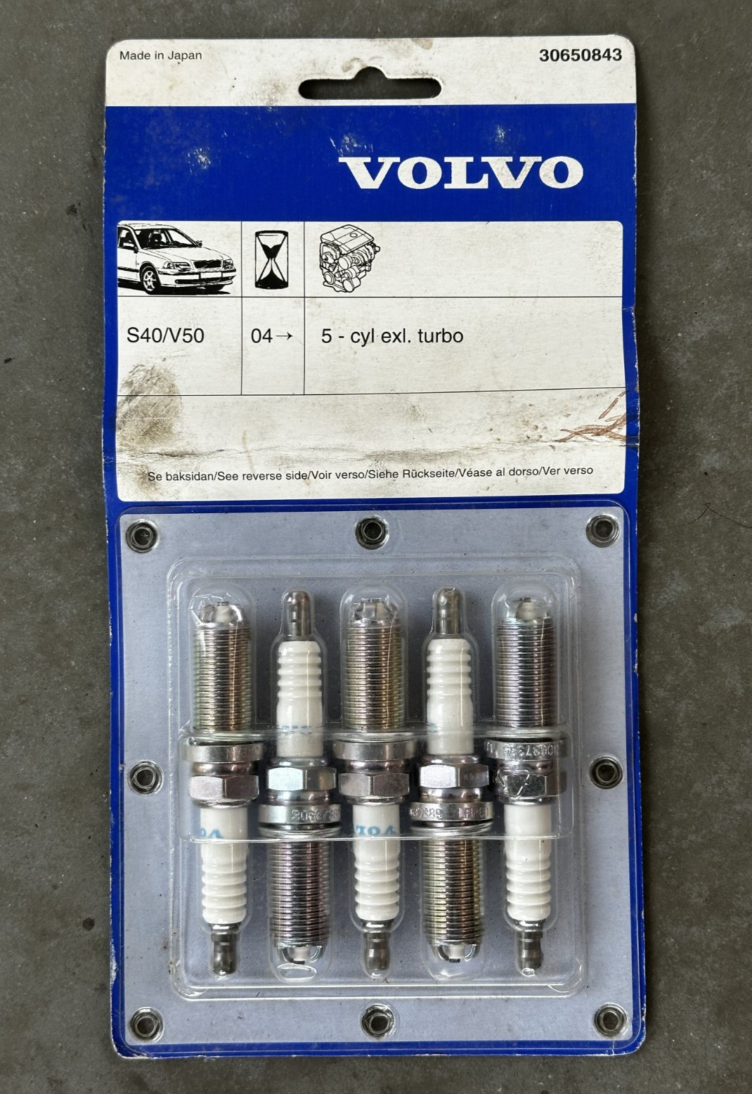 Genuine Volvo Spark Plug Set 30650843 for S40/V50 04 Non-Turbo