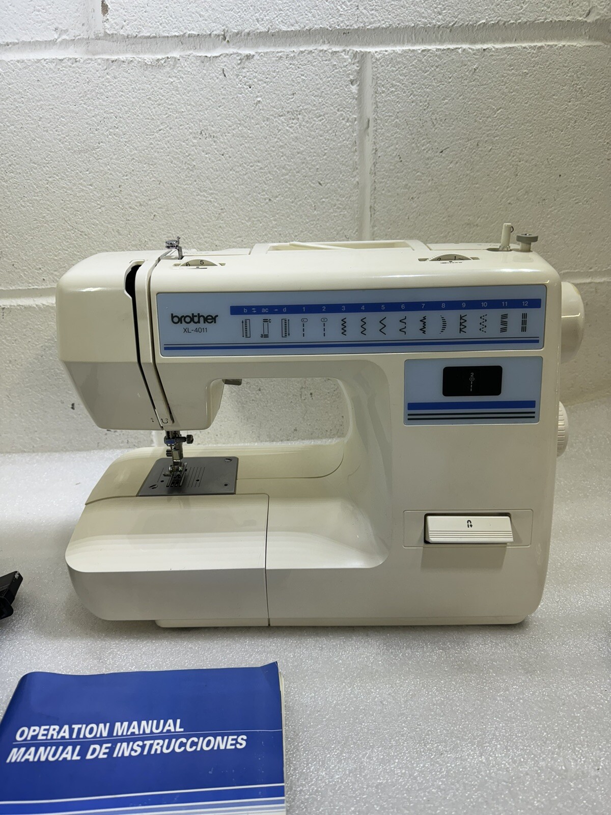 Brother XL4011 Electric Foot Pedal Operated Sewing Machine Used eBay