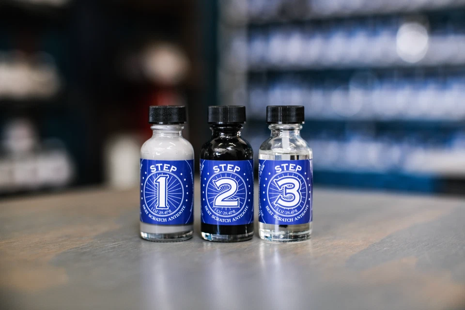 Kit de pintura de retoque para Isuzu i-Series 2007 Foto 3 de 4