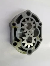 SAUER SUNDSTRAND GENUNE .75 PLATE SPACER CENTER SECTION WITH GEARS 23 SERIES