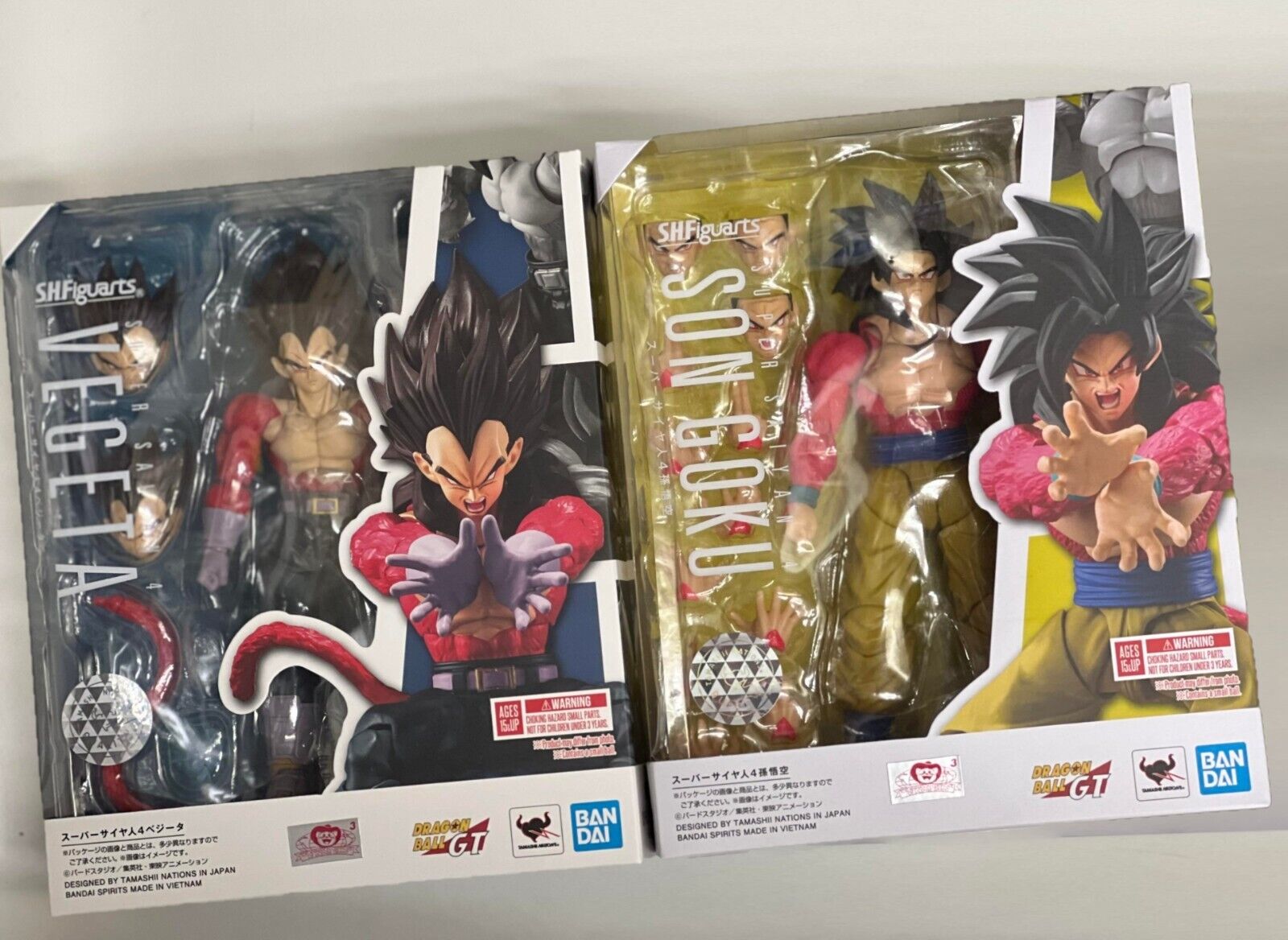  TAMASHII NATIONS - Super Saiyan 4 Vegeta Dragon Ball GT, Bandai  Spirits S.H. Figuarts, Red, Black, 5.1 inch : Toys & Games